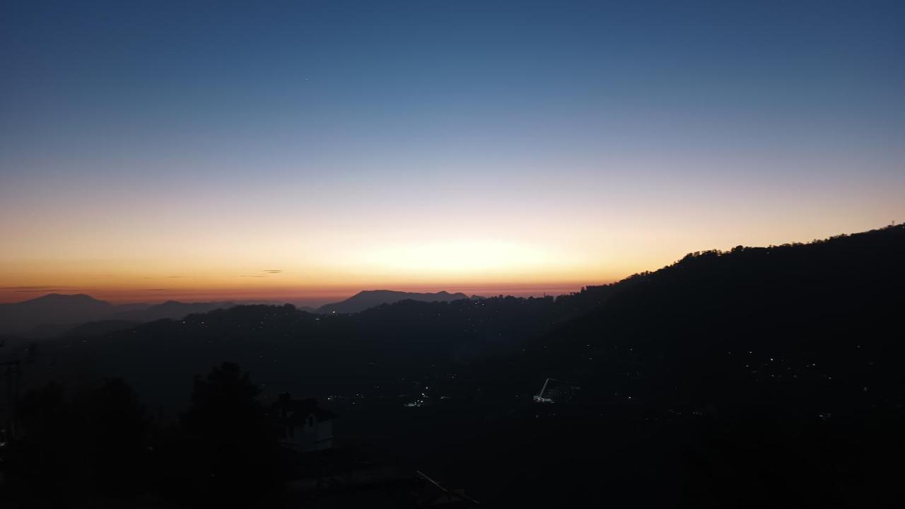 Thakur Homes- Couple And Family Friendly Homestay Shimla Dış mekan fotoğraf