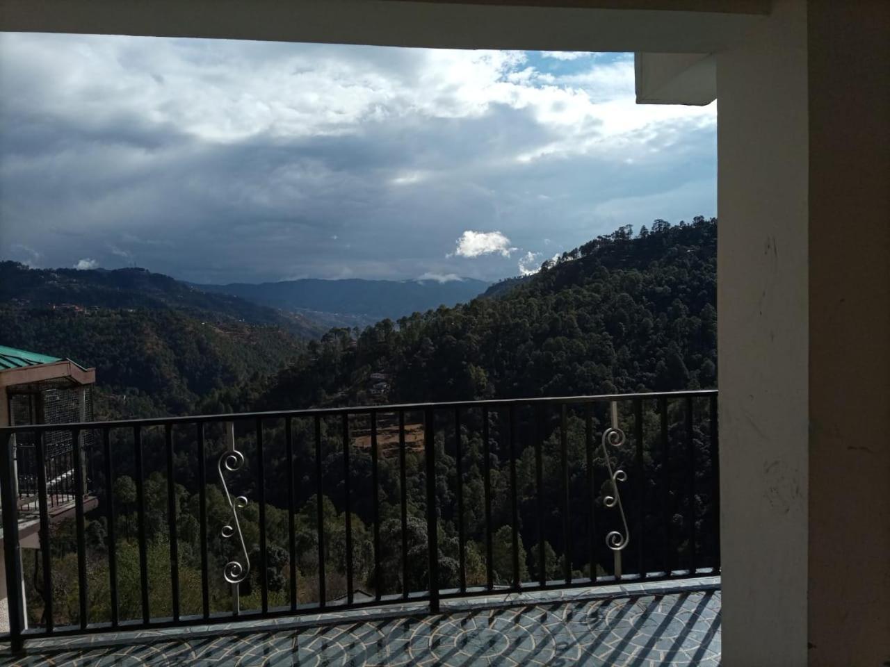 Thakur Homes- Couple And Family Friendly Homestay Shimla Dış mekan fotoğraf