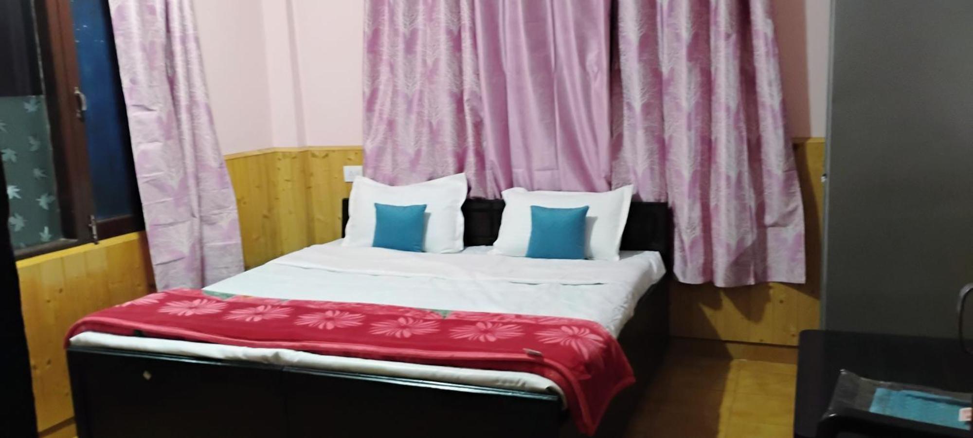 Thakur Homes- Couple And Family Friendly Homestay Shimla Dış mekan fotoğraf